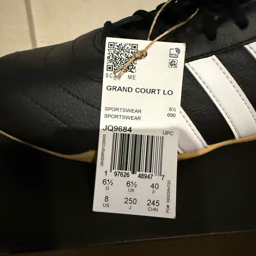 Adidas Grand Court LO Black and White Sneakers - Picture 2 of 6